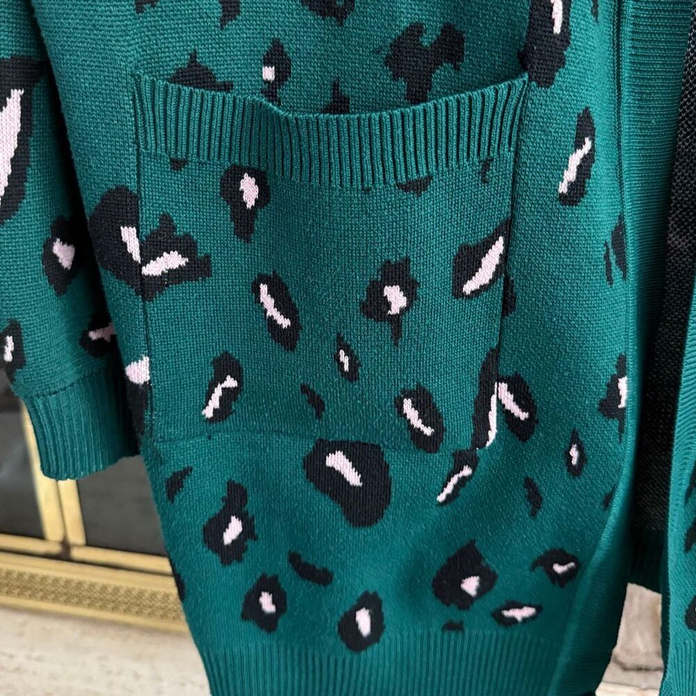 Bloomchic women’s plus 14/16 green leopard no button cardigan animal print eclec - Picture 3 of 8